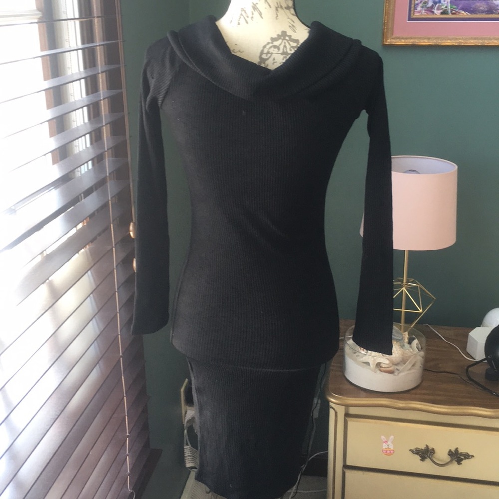 NWOT Black ribbed dress - Picture 2 of 2
